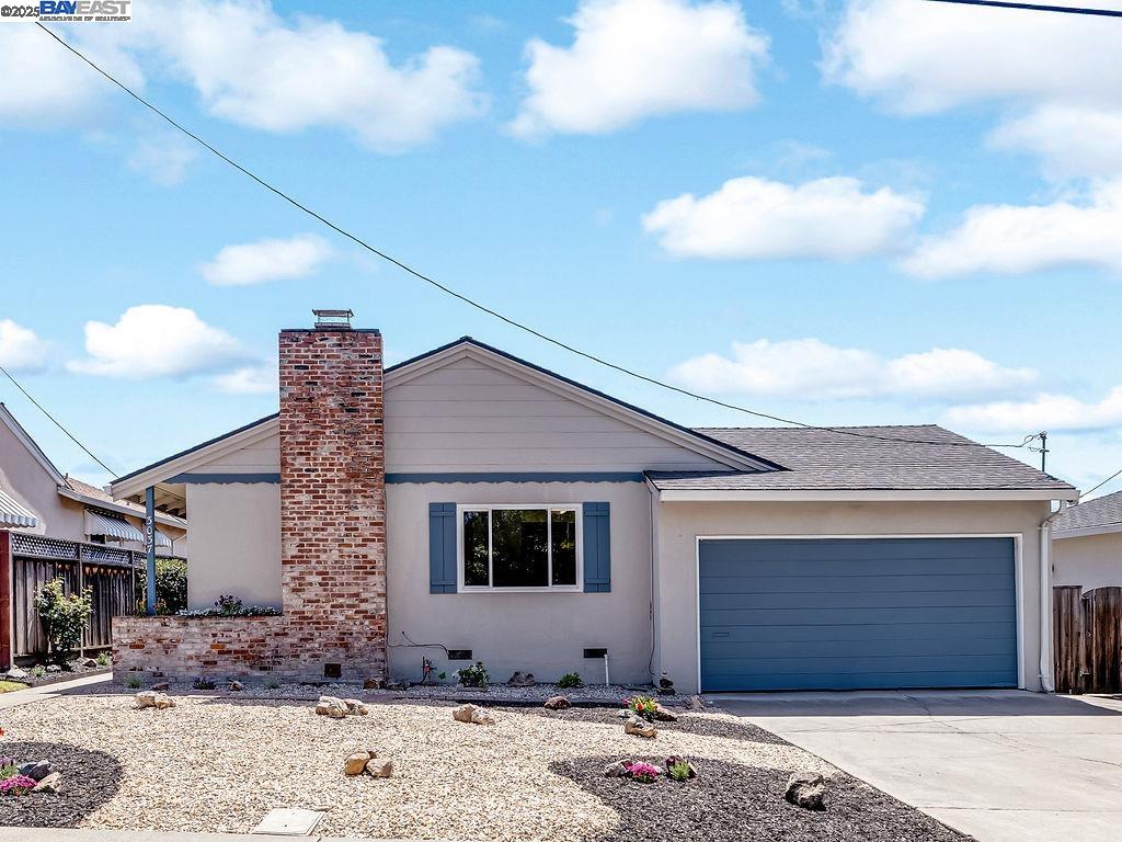 3037 Greenview Dr