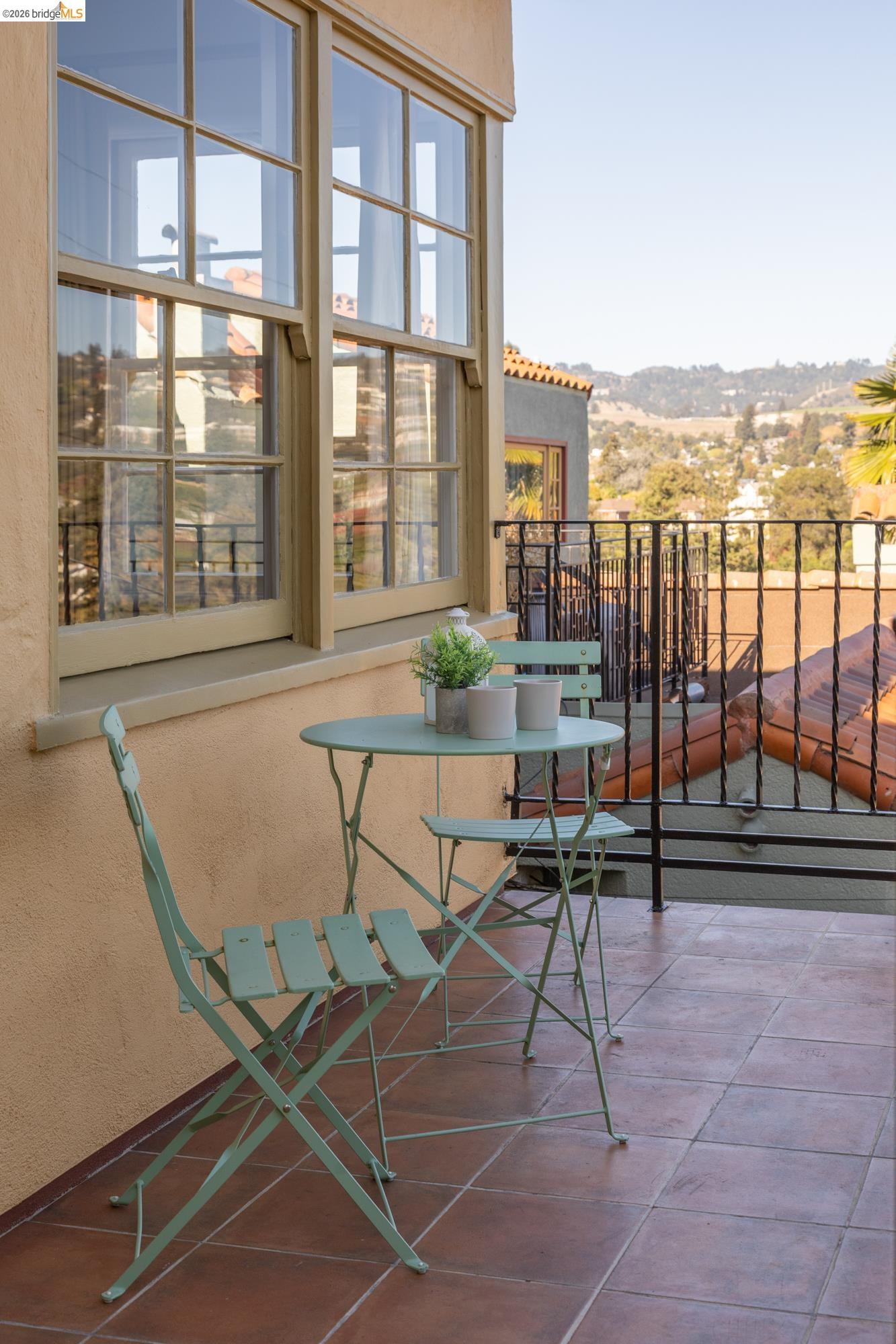 639 Jean St