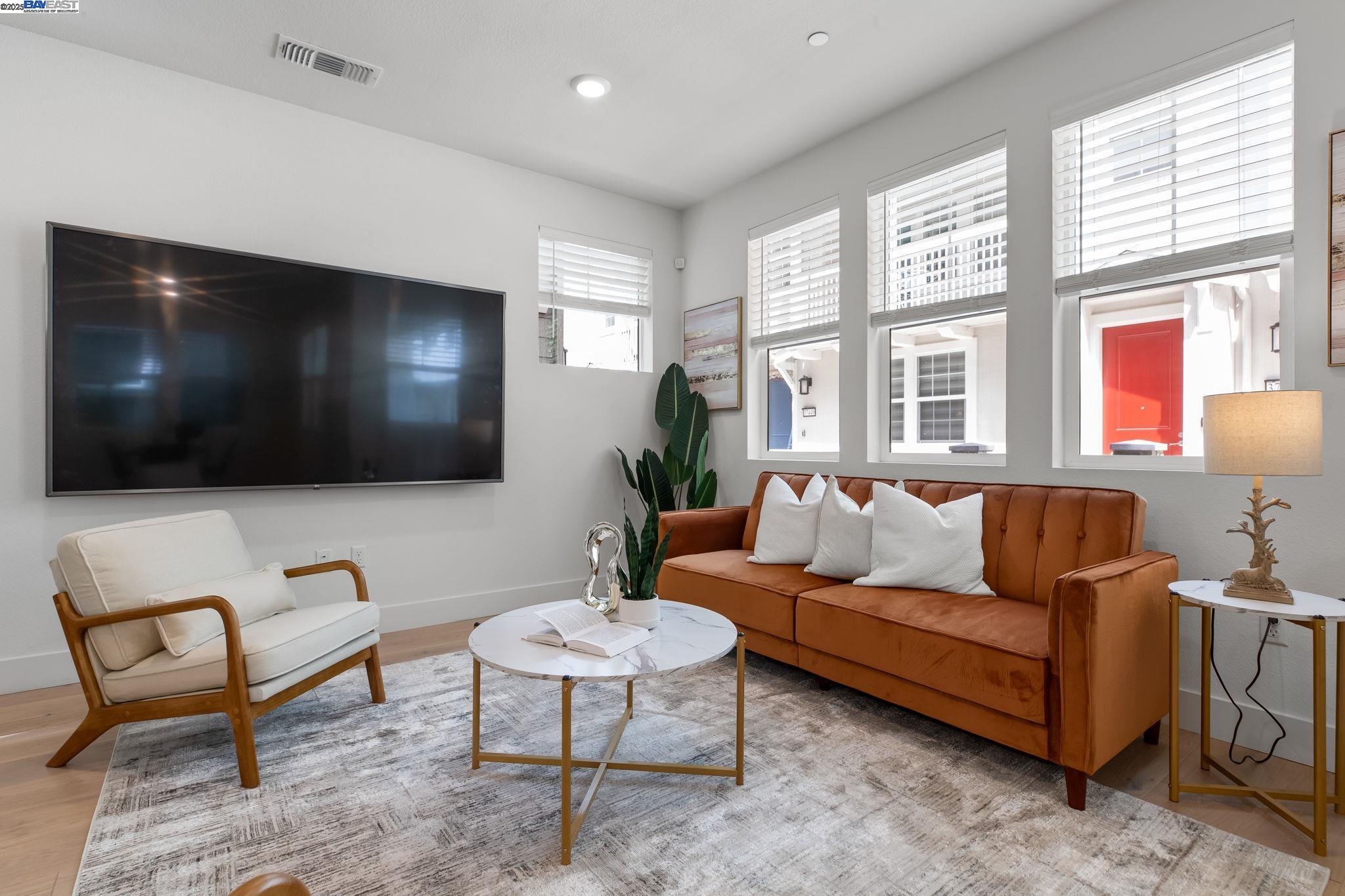 37450 Watersail Way