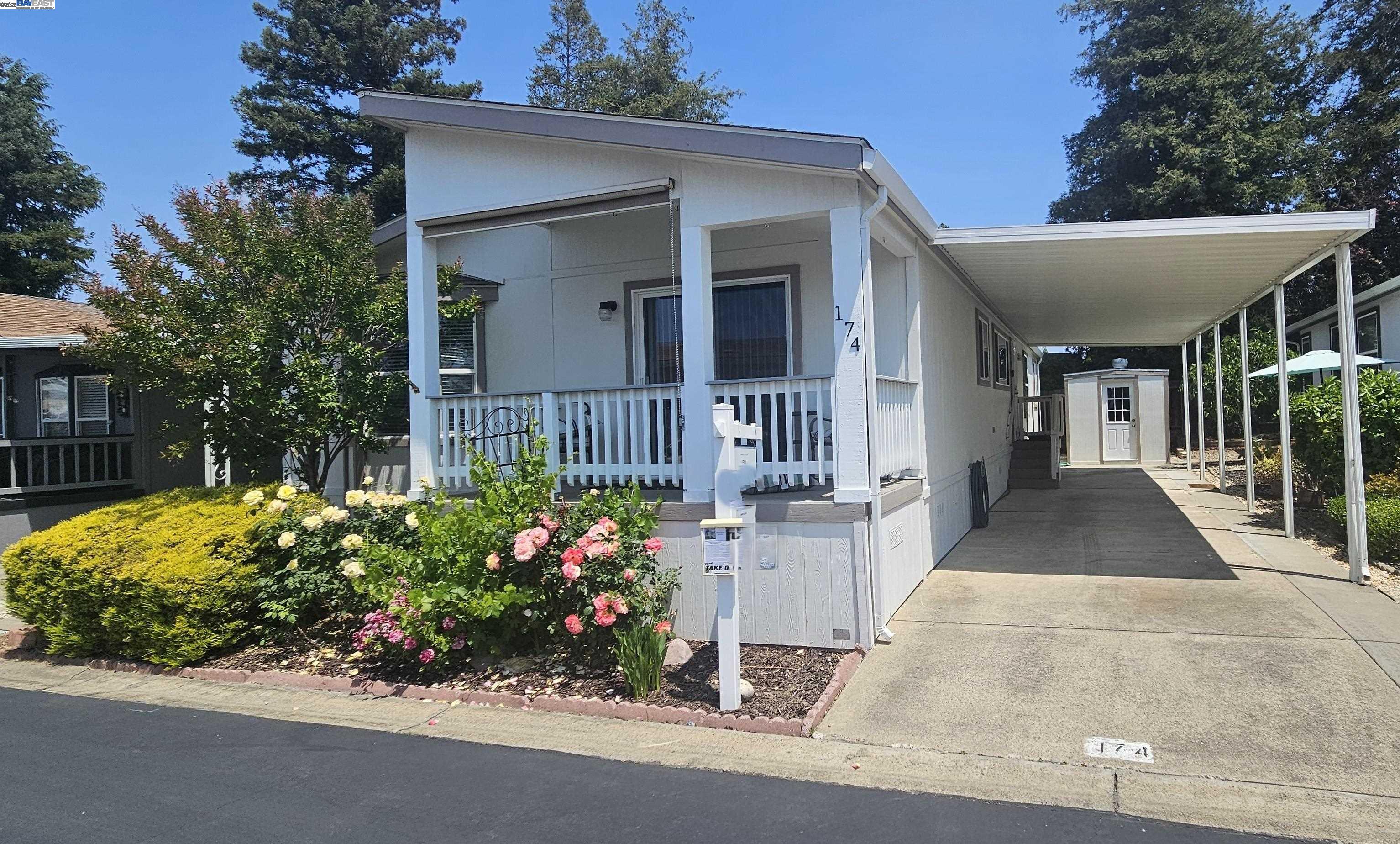 3263 Vineyard Ave #174