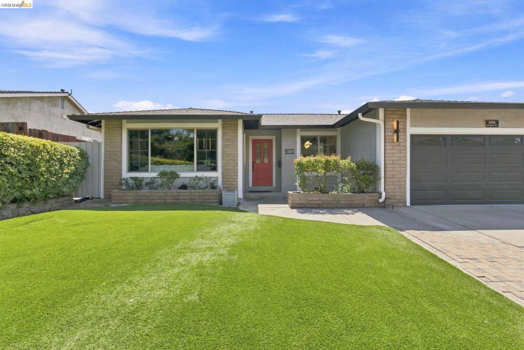 Photo of 509 Junipero St, Pleasanton, CA 94566 (MLS # 41145712)