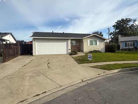 Photo of 4728 Boles Ct, Fremont, CA 94538 (MLS # 41119323)