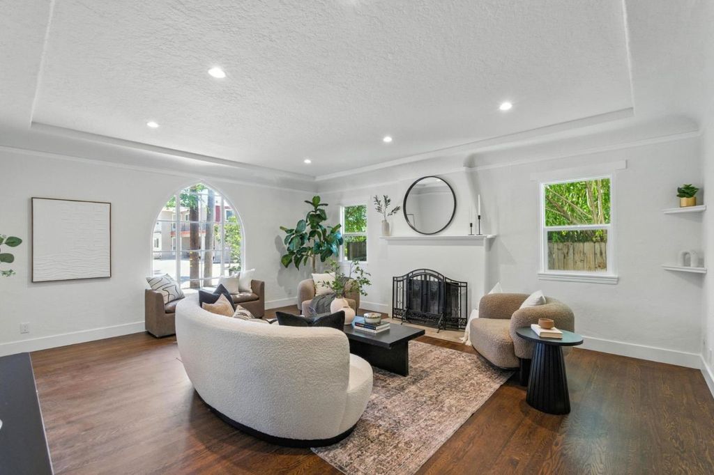 Photo of 1165 Clinton Street, Redwood City, CA 94061 (MLS # ML82044345)
