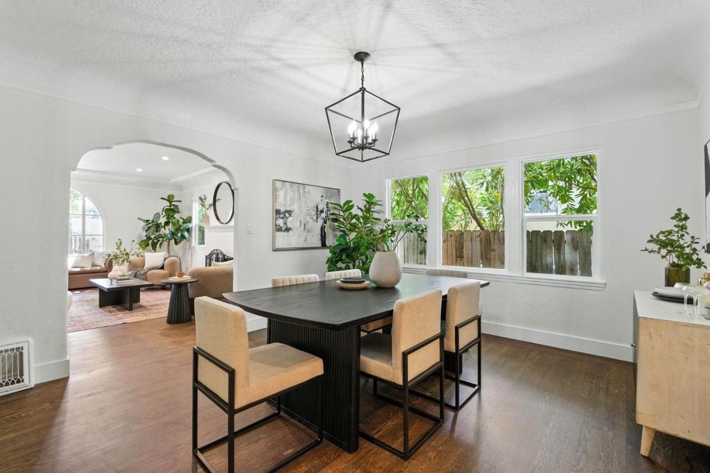 Photo of 1165 Clinton Street, Redwood City, CA 94061 (MLS # ML82044345)