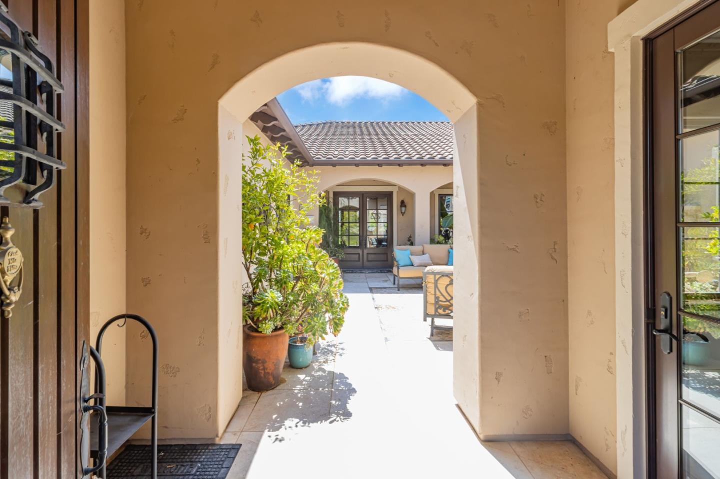 7 Stonebrae Road