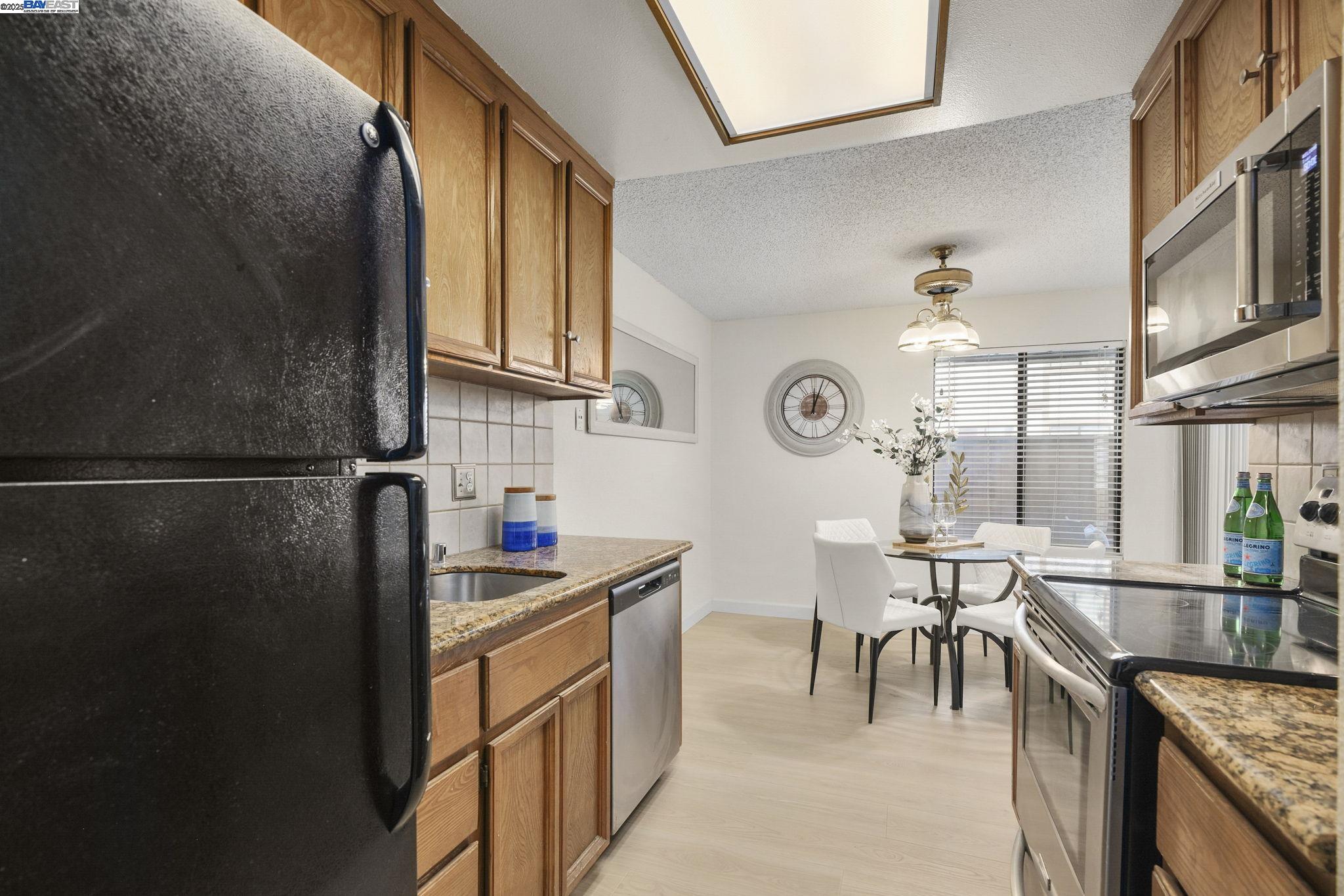6292 Joaquin Murieta Ave