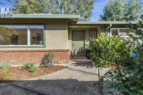 A home in Palo Alto