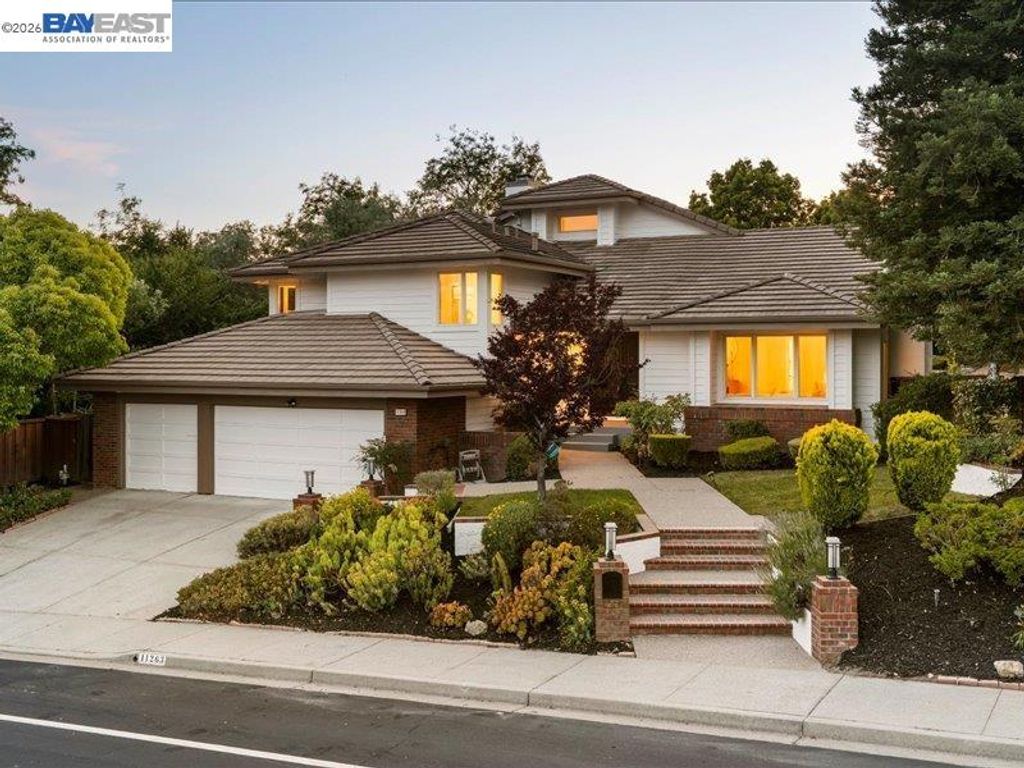 Photo of 11263 Rolling Hills Dr, Dublin, CA 94568 (MLS # 41135500)