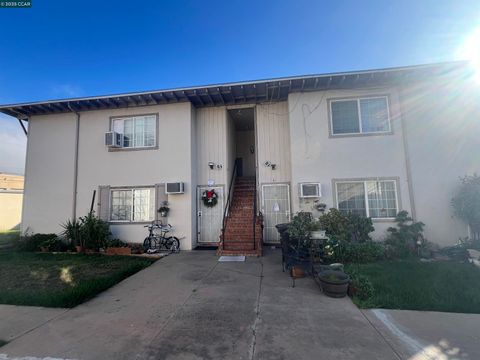Photo of 2780 Argyll Avenue, Concord, CA 94520 (MLS # 41119592)