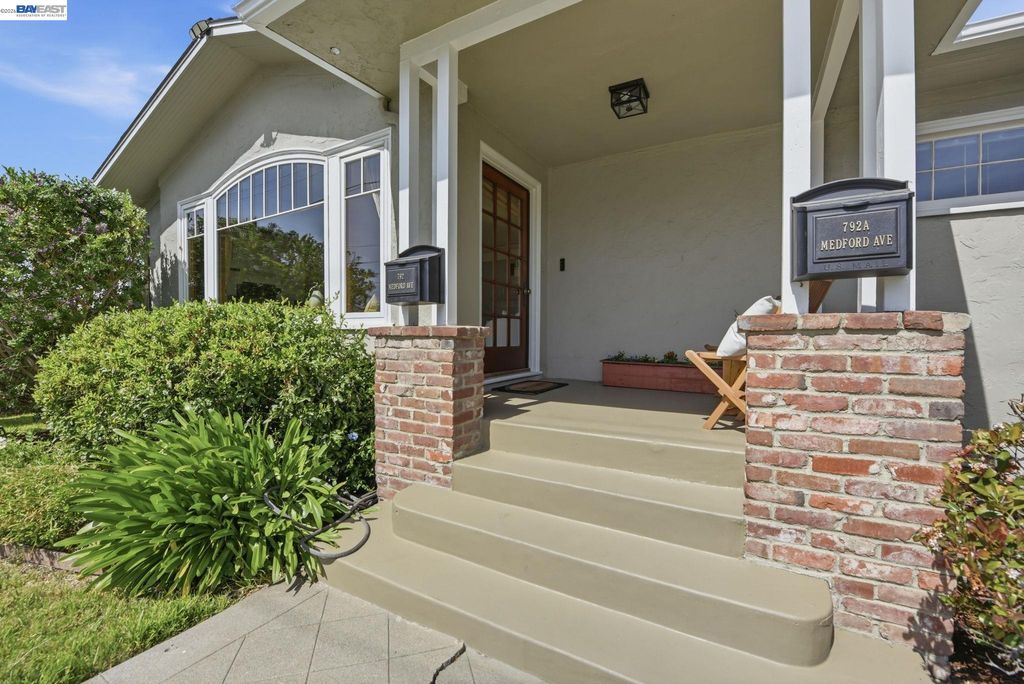 Photo of 792 Medford Ave, Hayward, CA 94541 (MLS # 41128871)