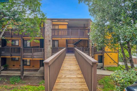 A home in San Leandro