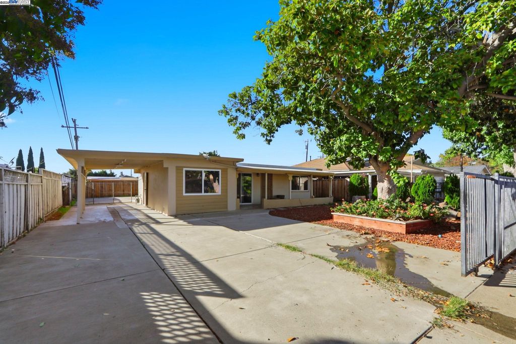 Photo of 10311 Ryan Street, San Jose, CA 95127 (MLS # 41116305)