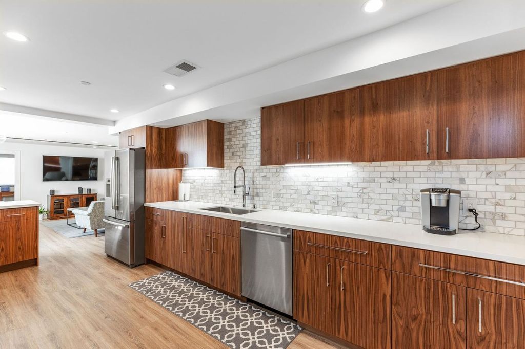 Photo of 431 Capp Street #A, San Francisco, CA 94110 (MLS # ML82048154)