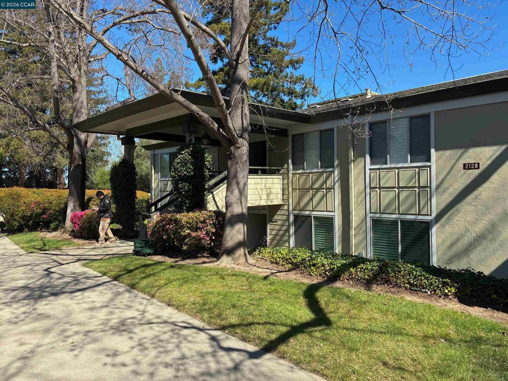 Photo of 2128 Tice Creek Dr #2, Walnut Creek, CA 94595 (MLS # 41129136)