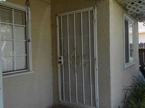 A home in Union City