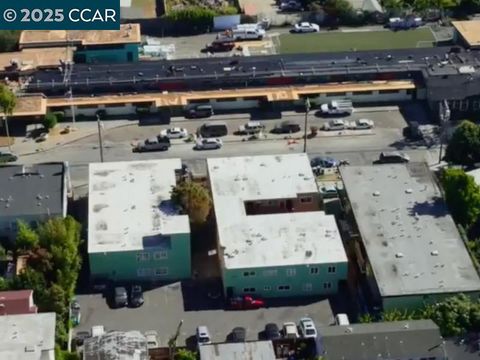 3012 E 18th St Oakland CA 94601