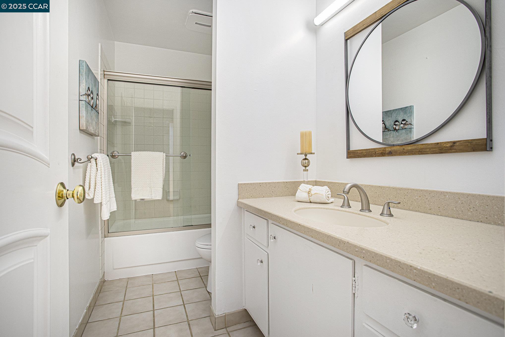 Moraga, California 94556, United States, 3 Bedrooms Bedrooms, ,2 BathroomsBathrooms,Residential,Active,154350