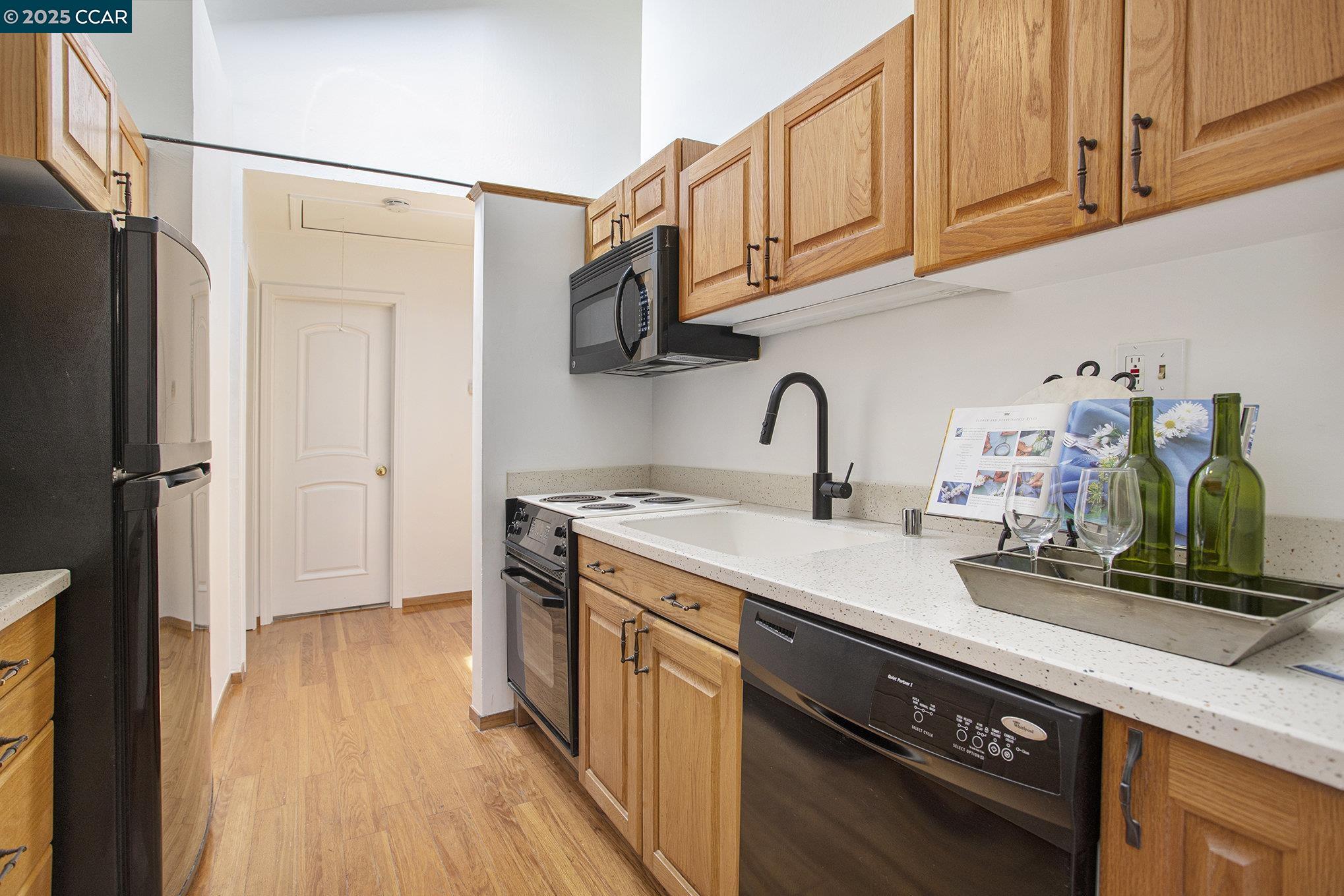 Moraga, California 94556, United States, 3 Bedrooms Bedrooms, ,2 BathroomsBathrooms,Residential,Active,154350