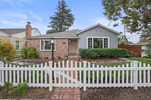 A home in San Carlos