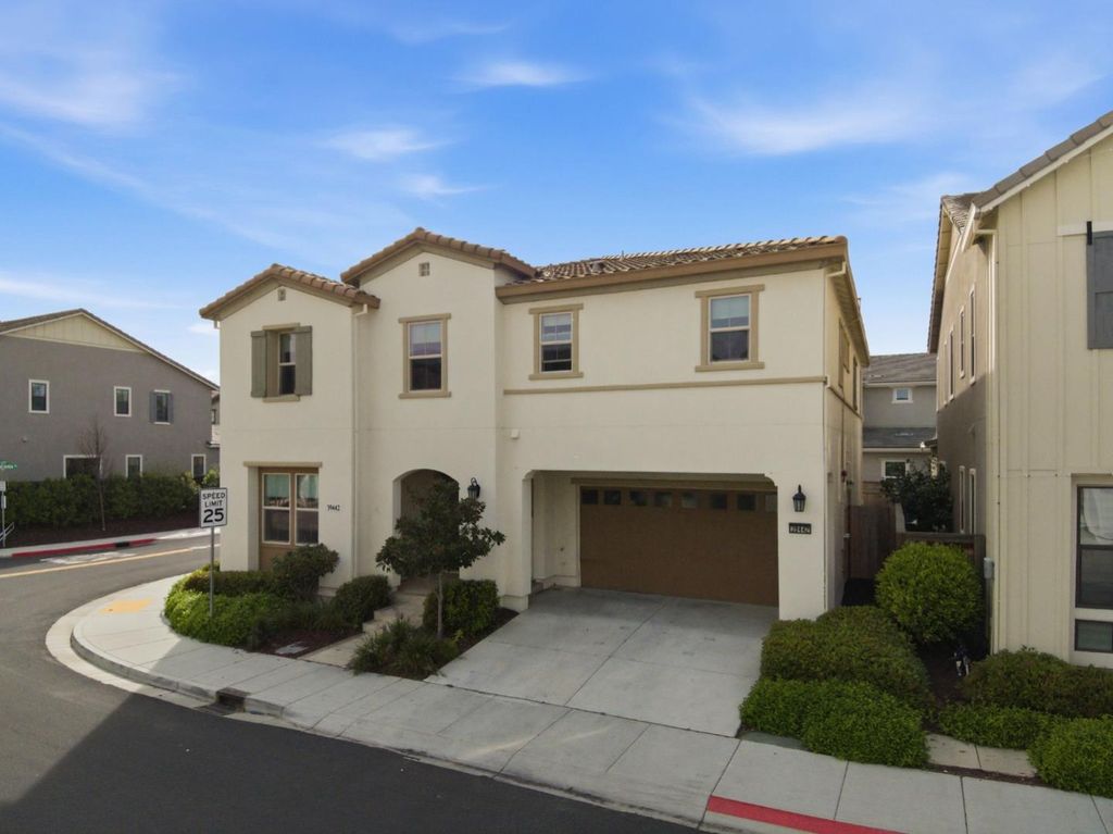 Photo of 39442 N Darner Drive, Newark, CA 94560 (MLS # ML82040561)