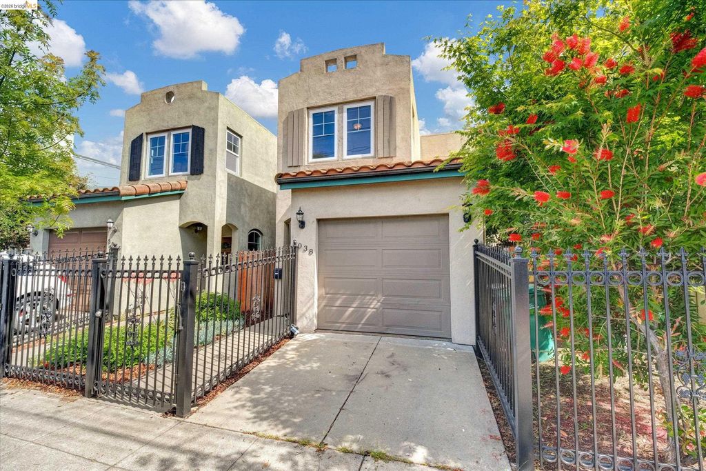 Photo of 3038 E 18th St, Oakland, CA 94601 (MLS # 41131585)