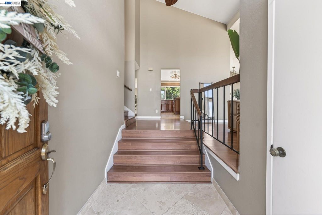Photo of 9693 Thunderbird Drive, San Ramon, CA 94583 (MLS # 41133908)