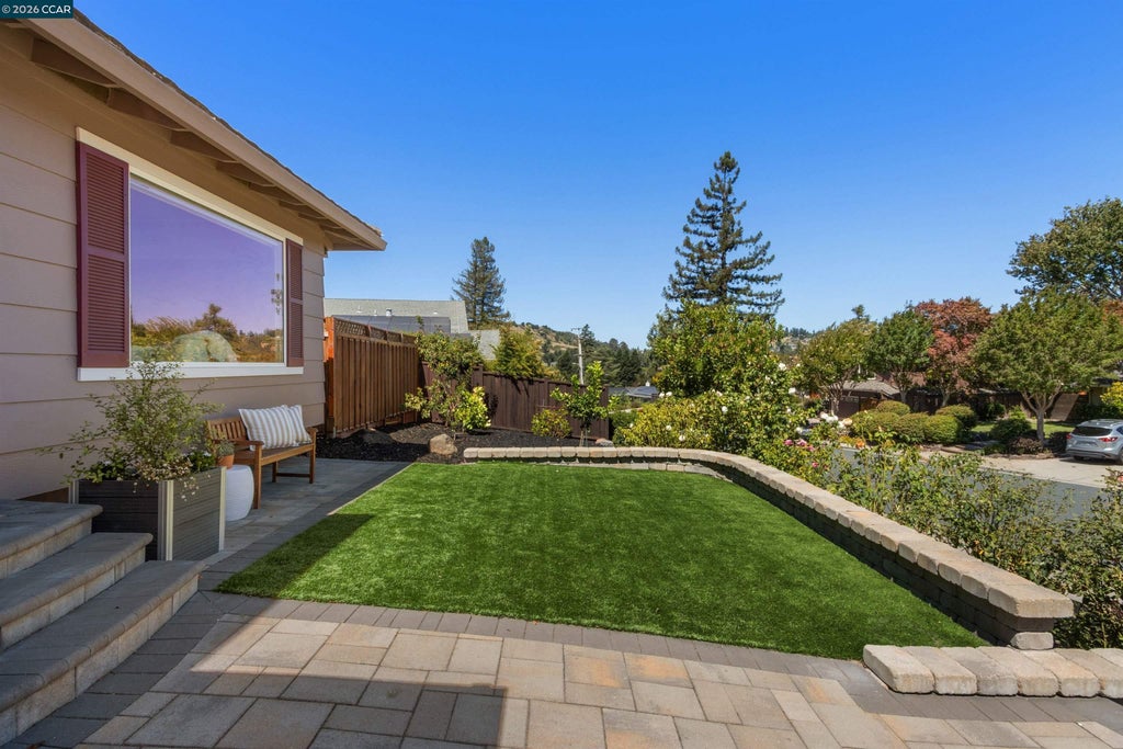 Photo of 38 Buckingham Dr, Moraga, CA 94556 (MLS # 41143504)