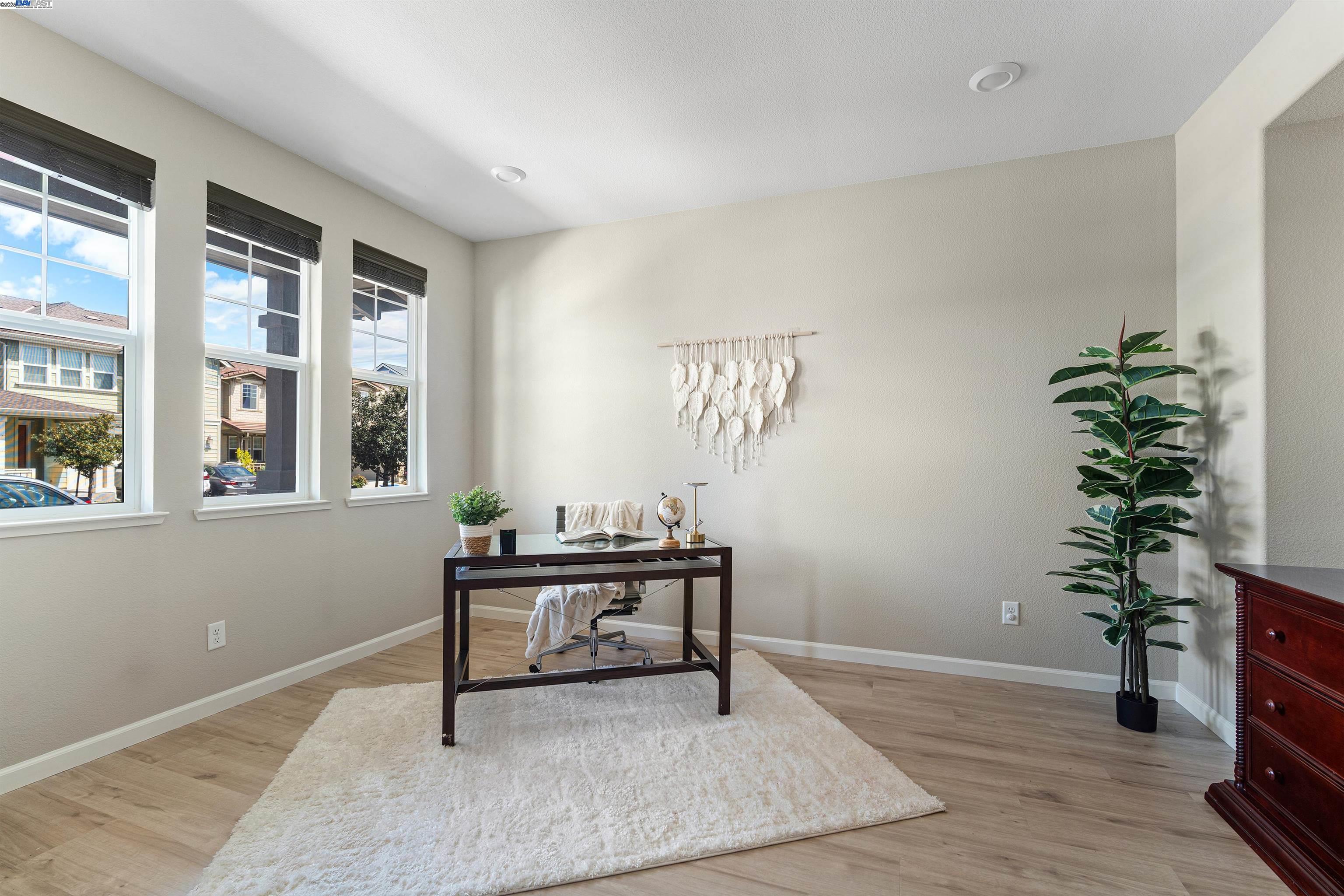 33964 Horseshoe Loop