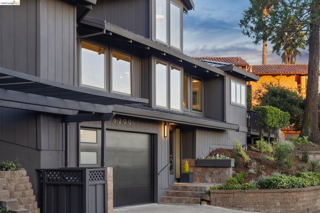 Photo of 6200 Wood Dr, Oakland, CA 94611 (MLS # 41135621)