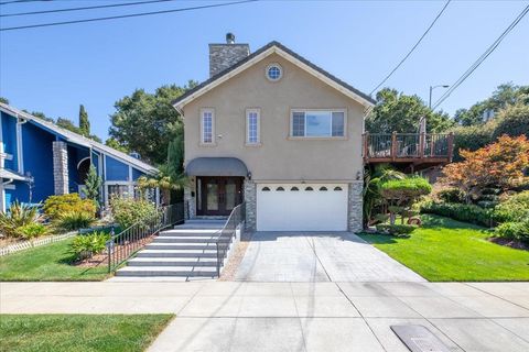Photo of 9400 Mountain Blvd, Oakland, CA 94605 (MLS # 41121438)