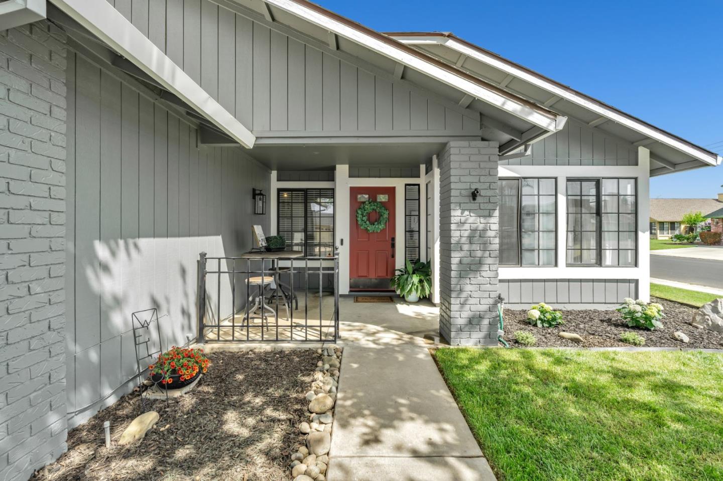 Listing image 1