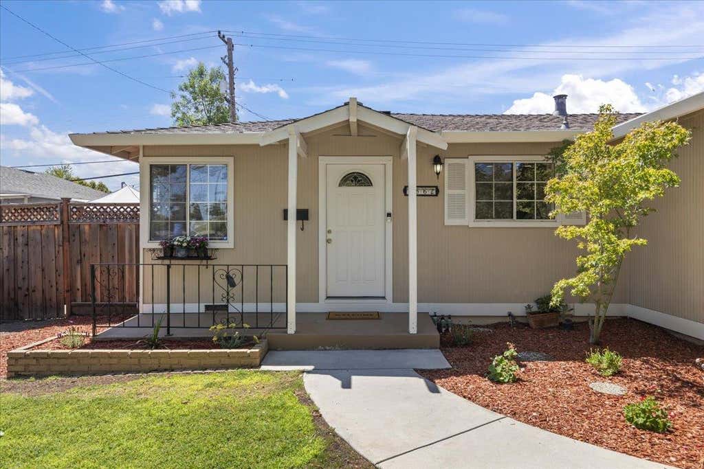 Photo of 1562 Kooser Road, San Jose, CA 95118 (MLS # ML82058463)