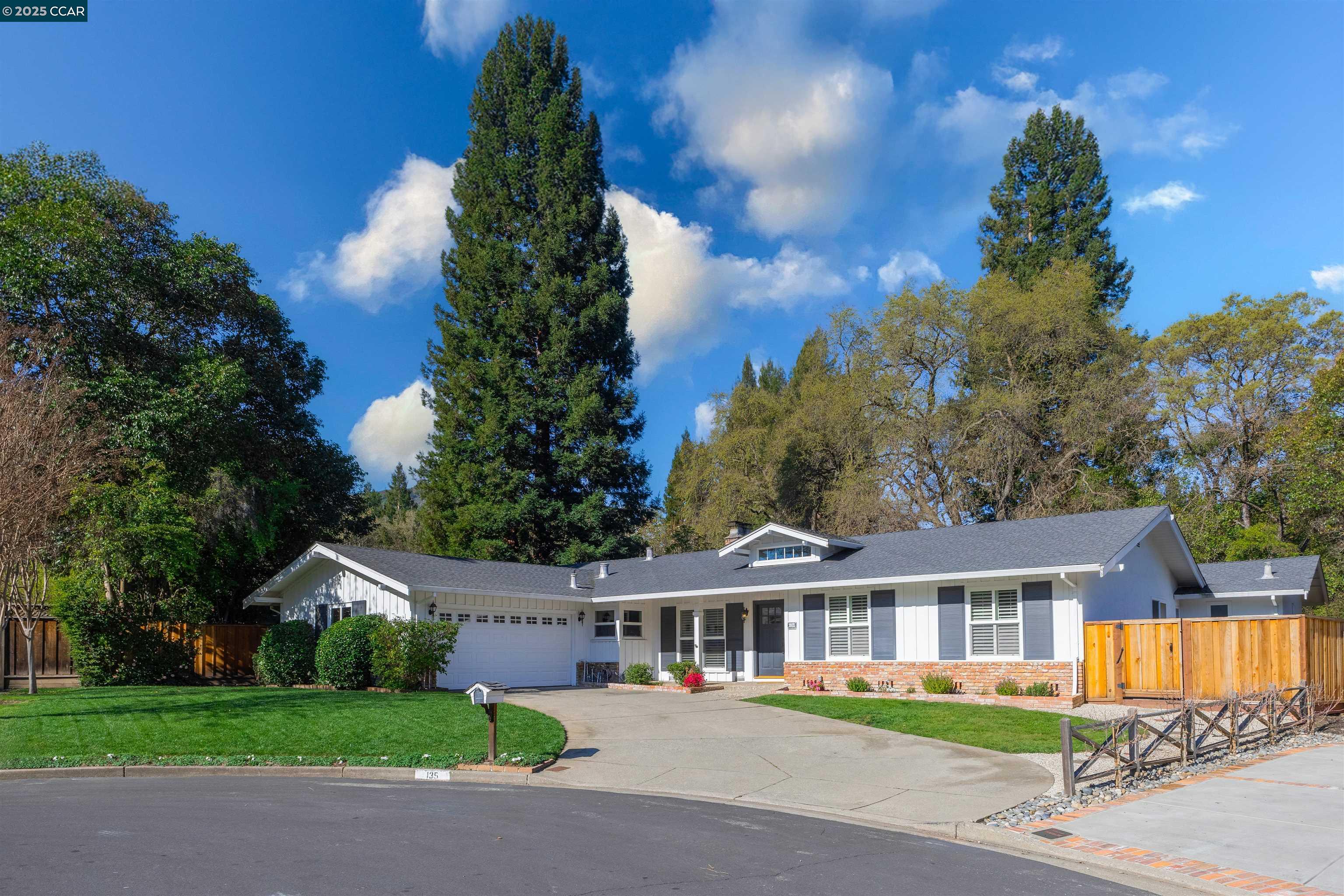 135 Glen Ct