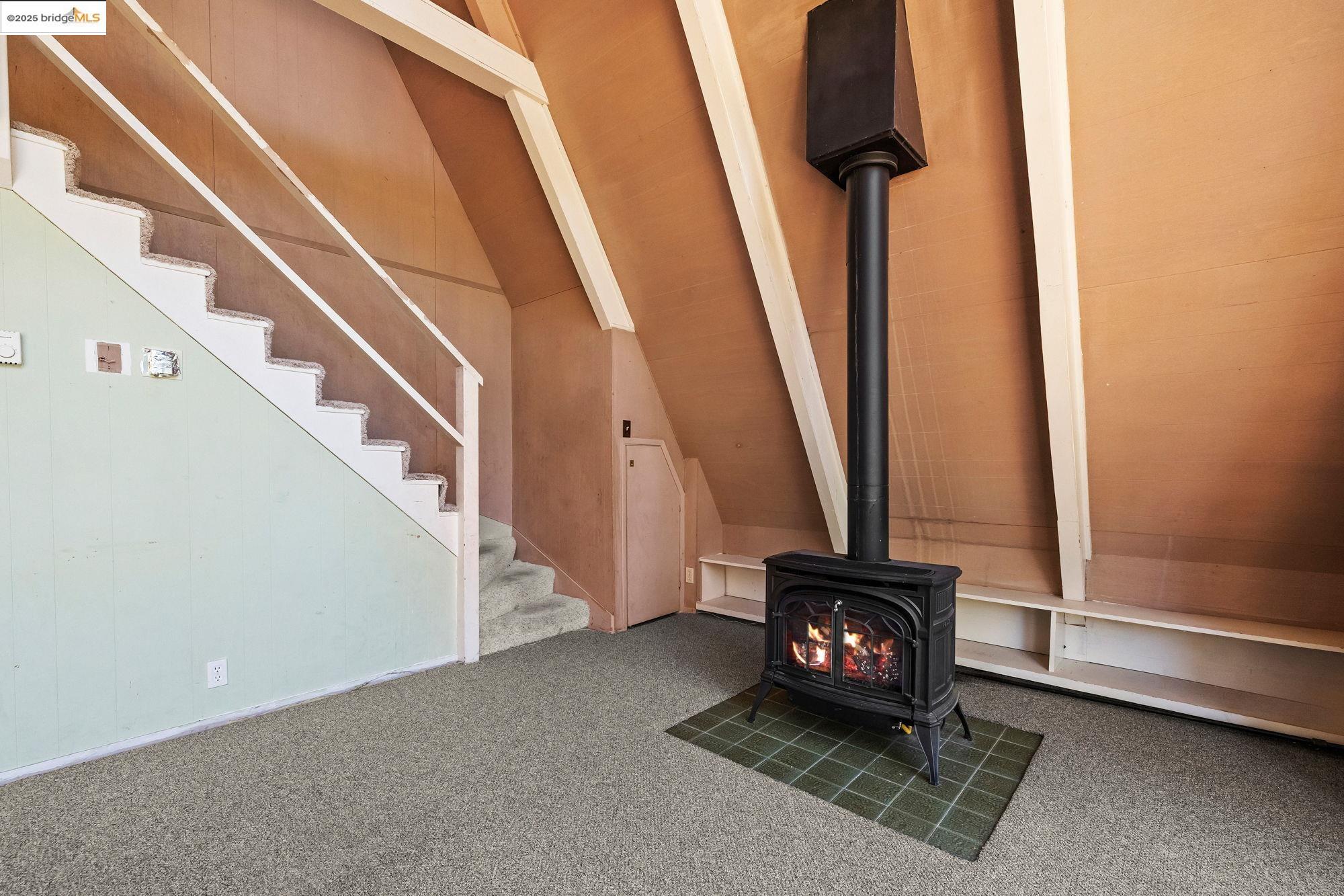 Tuolumne, California 95379, United States, 3 Bedrooms Bedrooms, ,3 BathroomsBathrooms,Residential,Active,205385