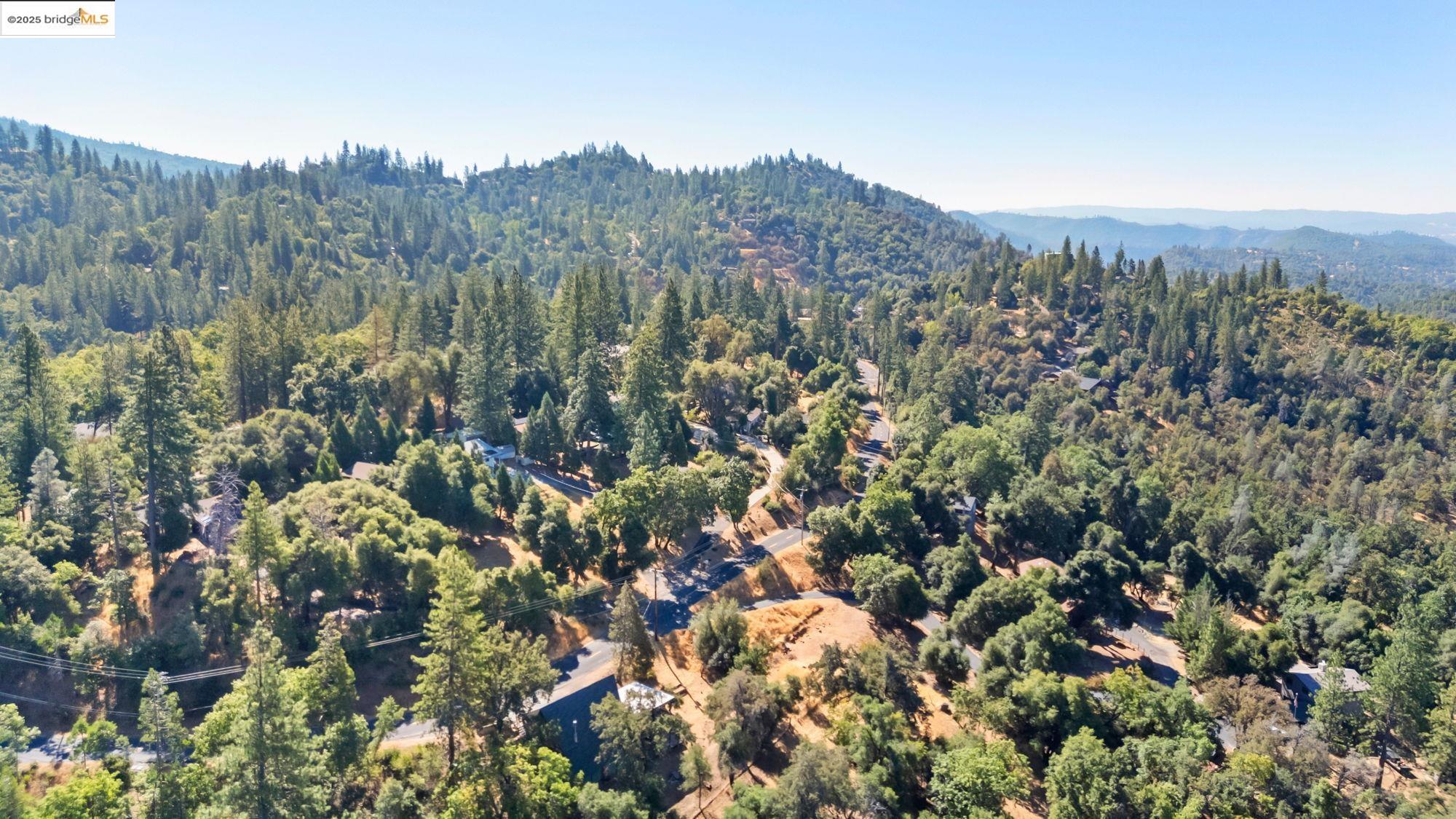 Tuolumne, California 95379, United States, 3 Bedrooms Bedrooms, ,3 BathroomsBathrooms,Residential,Active,205385