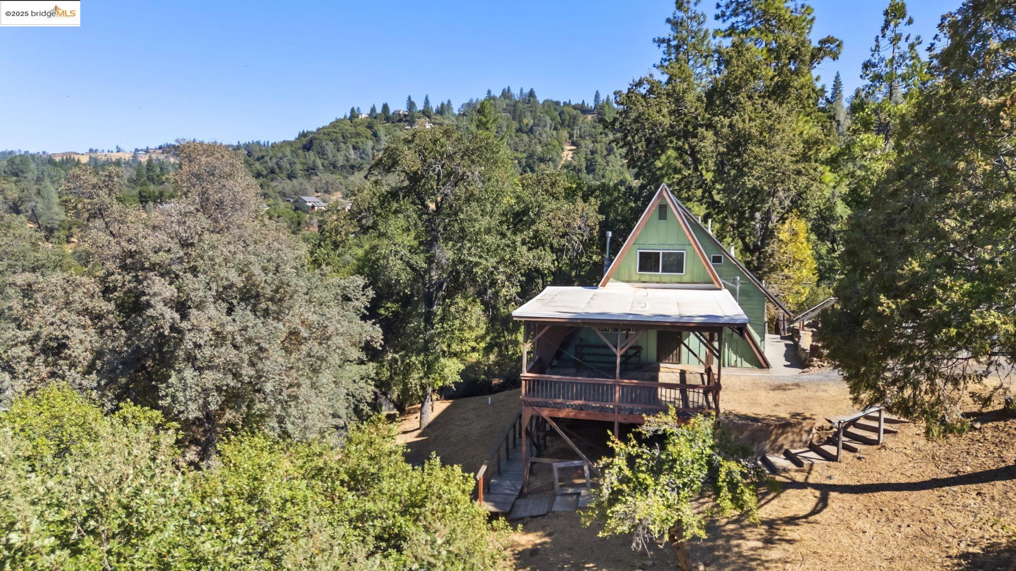 Tuolumne, California 95379, United States, 3 Bedrooms Bedrooms, ,3 BathroomsBathrooms,Residential,Active,205385