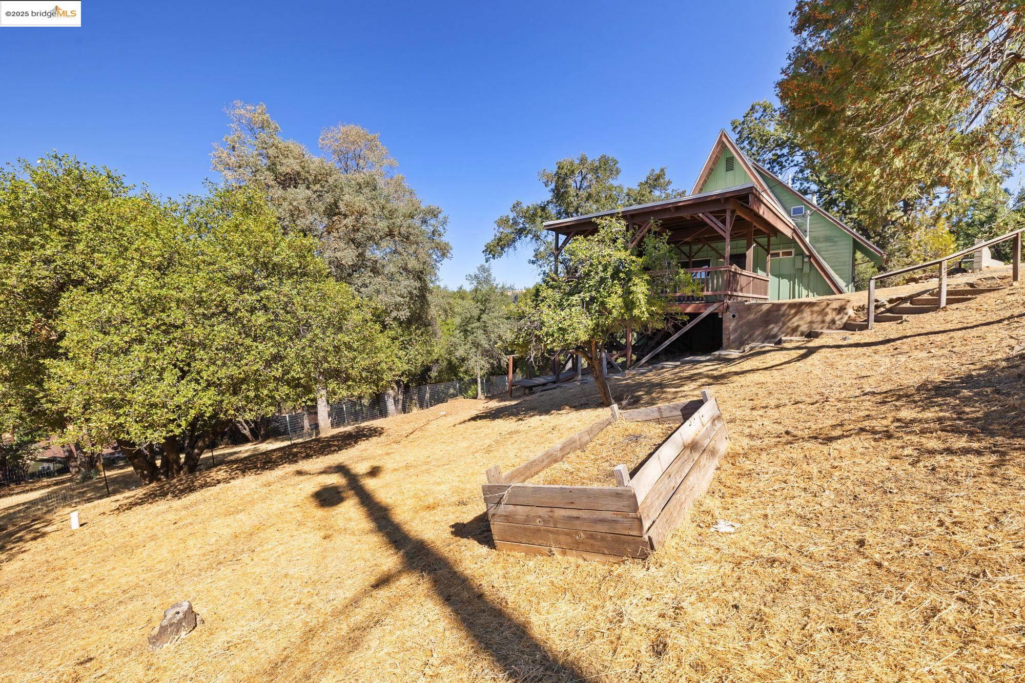 Tuolumne, California 95379, United States, 3 Bedrooms Bedrooms, ,3 BathroomsBathrooms,Residential,Active,205385