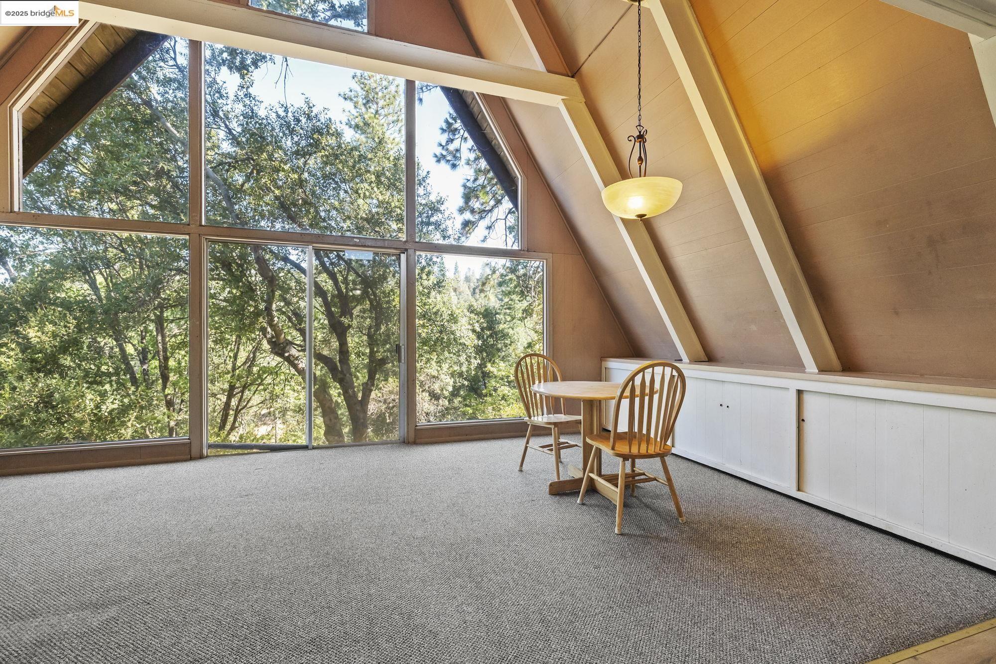 Tuolumne, California 95379, United States, 3 Bedrooms Bedrooms, ,3 BathroomsBathrooms,Residential,Active,205385