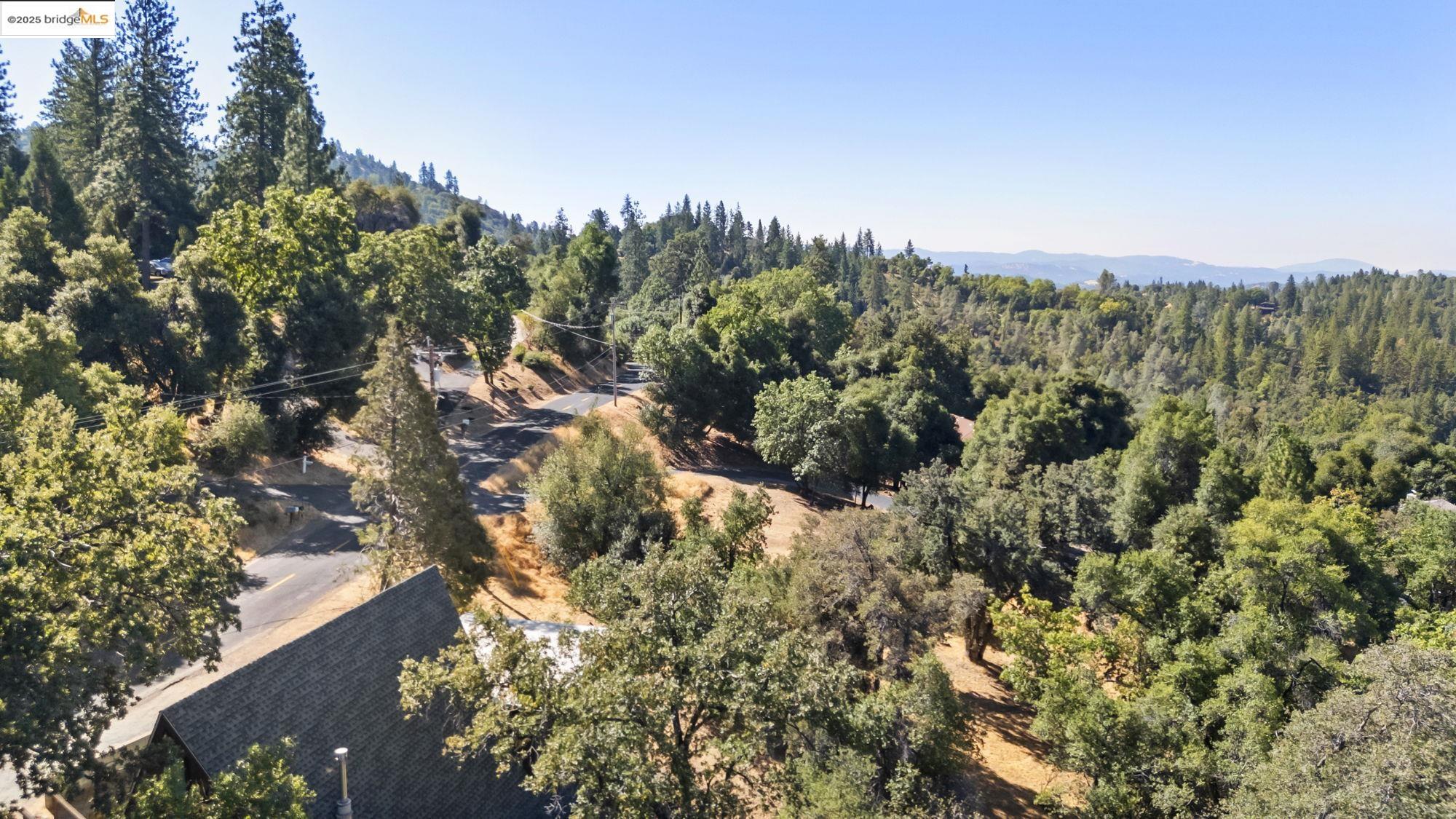 Tuolumne, California 95379, United States, 3 Bedrooms Bedrooms, ,3 BathroomsBathrooms,Residential,Active,205385