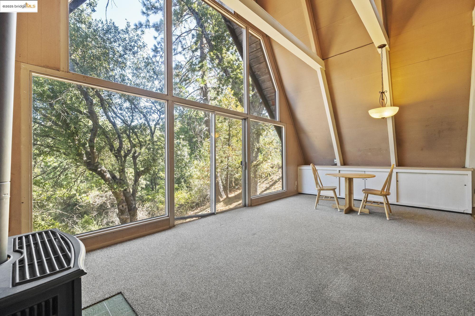 Tuolumne, California 95379, United States, 3 Bedrooms Bedrooms, ,3 BathroomsBathrooms,Residential,Active,205385