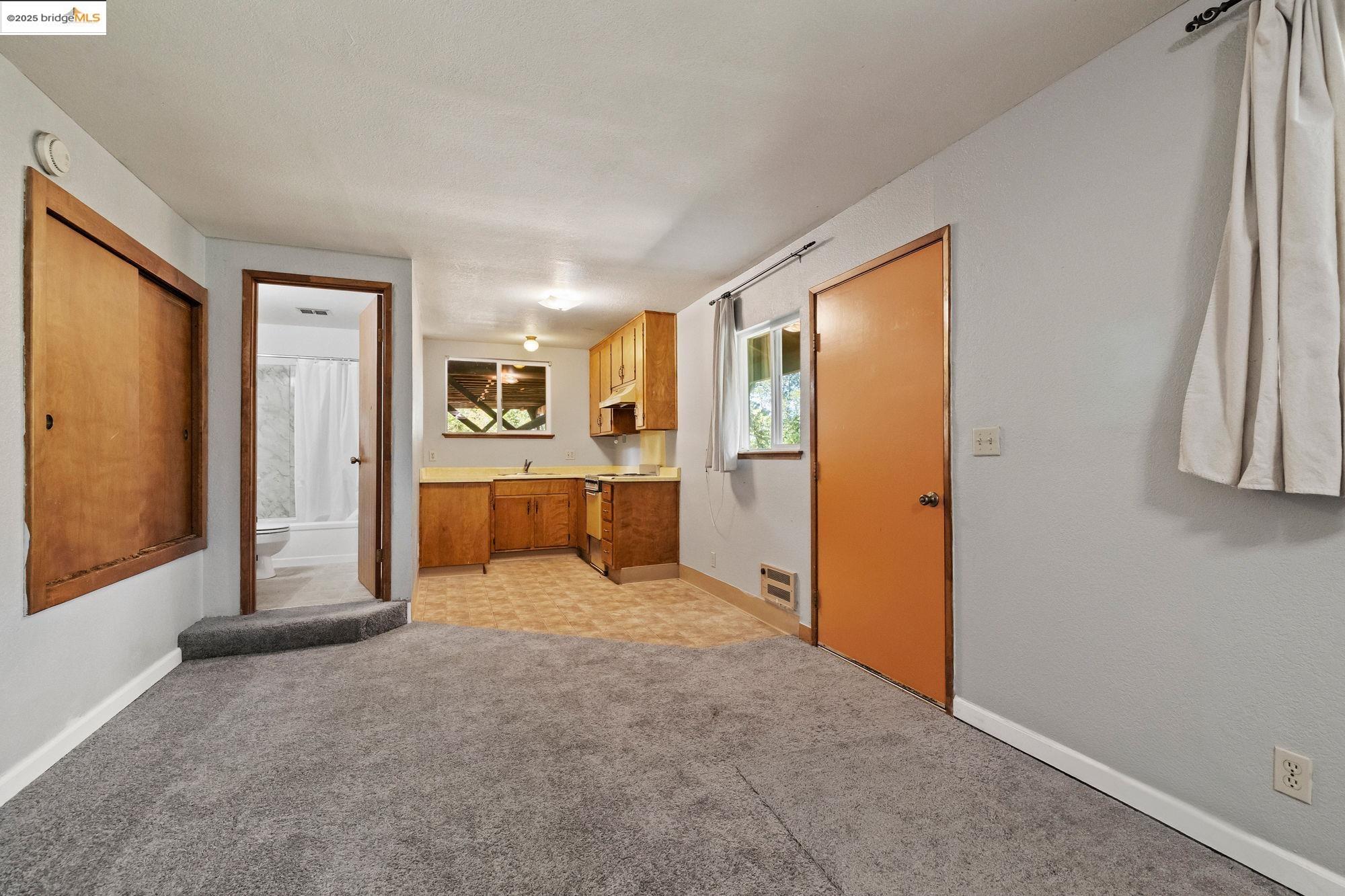 Tuolumne, California 95379, United States, 3 Bedrooms Bedrooms, ,3 BathroomsBathrooms,Residential,Active,205385