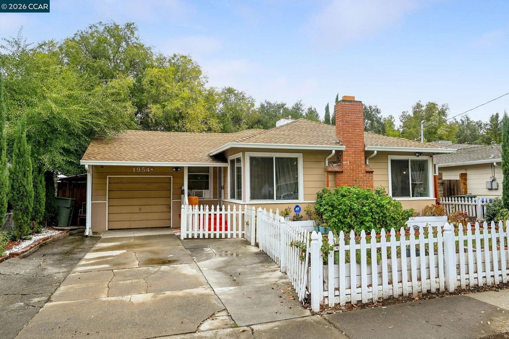 Photo of 1954 N 6Th St, Concord, CA 94519 (MLS # 41127623)