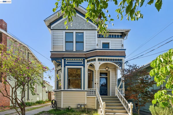 1715 BAY ST, ALAMEDA, CA 94501 - Image c46f92bfbf6e48bbdb20b97b5737f6d3/4229529352