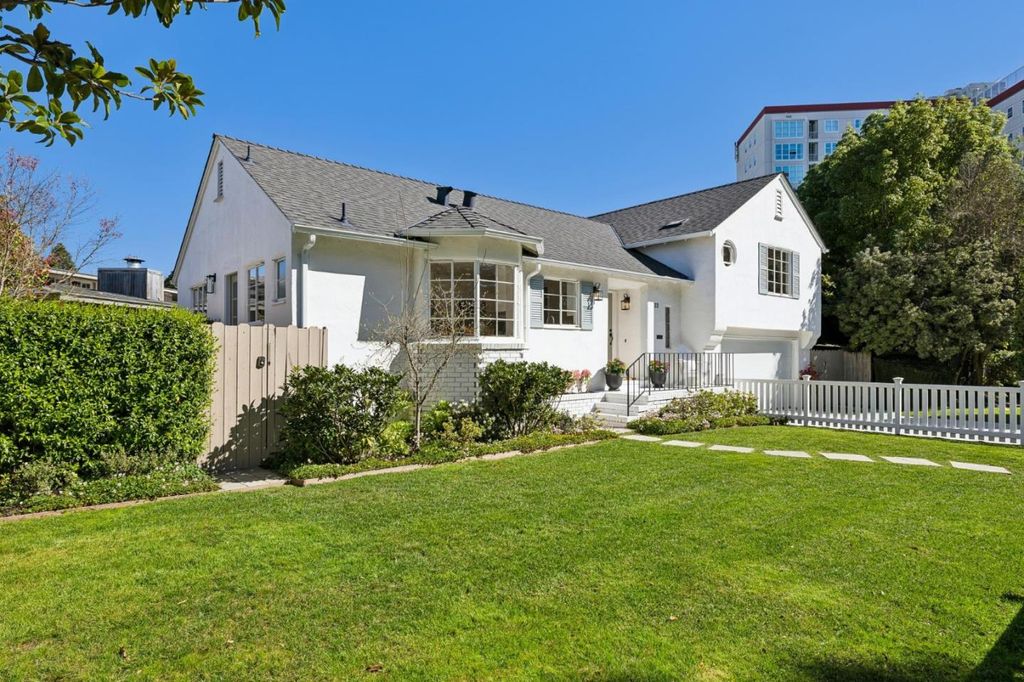 Photo of 22 De Sabla Road, San Mateo, CA 94402 (MLS # ML82040635)