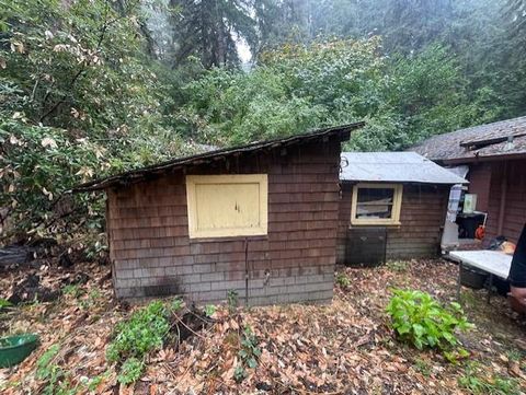 Photo of 40 Park Way, Mount Hermon, CA 95041 (MLS # ML82034868)