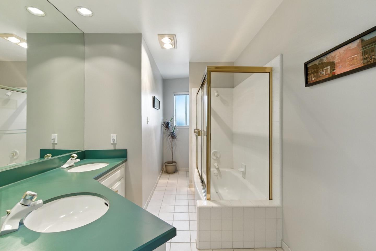 San Carlos, California 94070, United States, 4 Bedrooms Bedrooms, ,4 BathroomsBathrooms,Residential,Active,177573