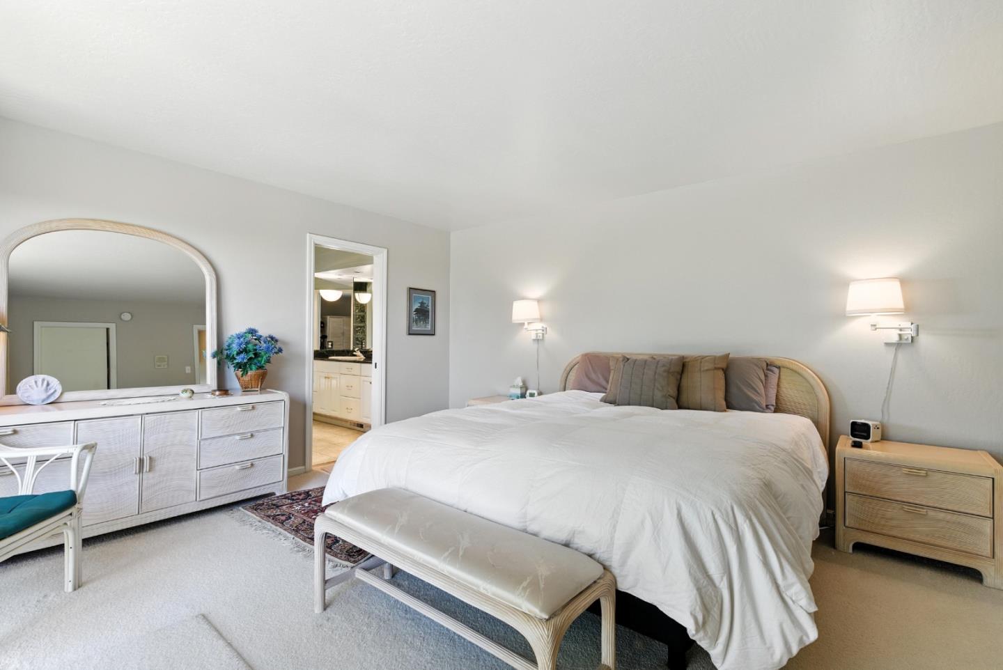 San Carlos, California 94070, United States, 4 Bedrooms Bedrooms, ,4 BathroomsBathrooms,Residential,Active,177573