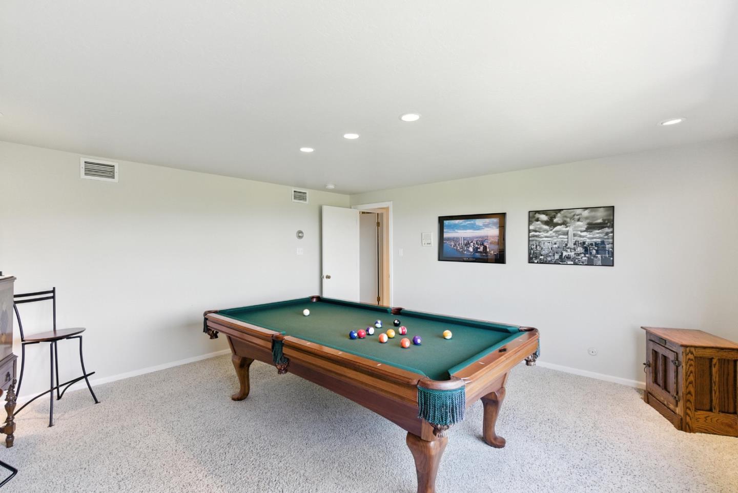 San Carlos, California 94070, United States, 4 Bedrooms Bedrooms, ,4 BathroomsBathrooms,Residential,Active,177573