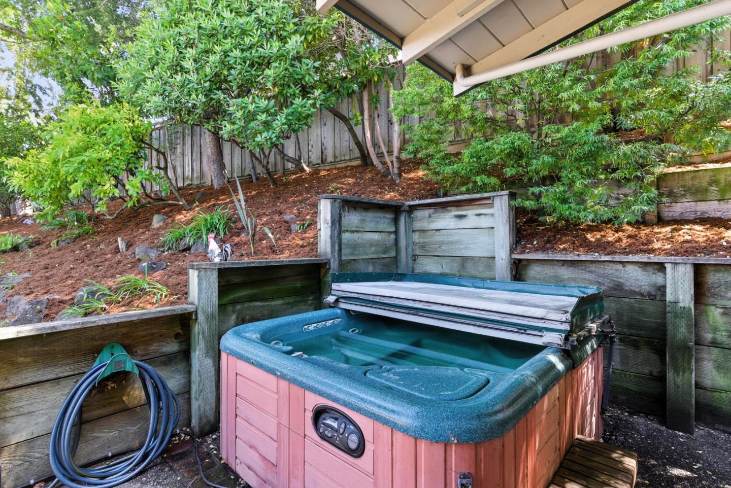 San Carlos, California 94070, United States, 4 Bedrooms Bedrooms, ,4 BathroomsBathrooms,Residential,Active,177573