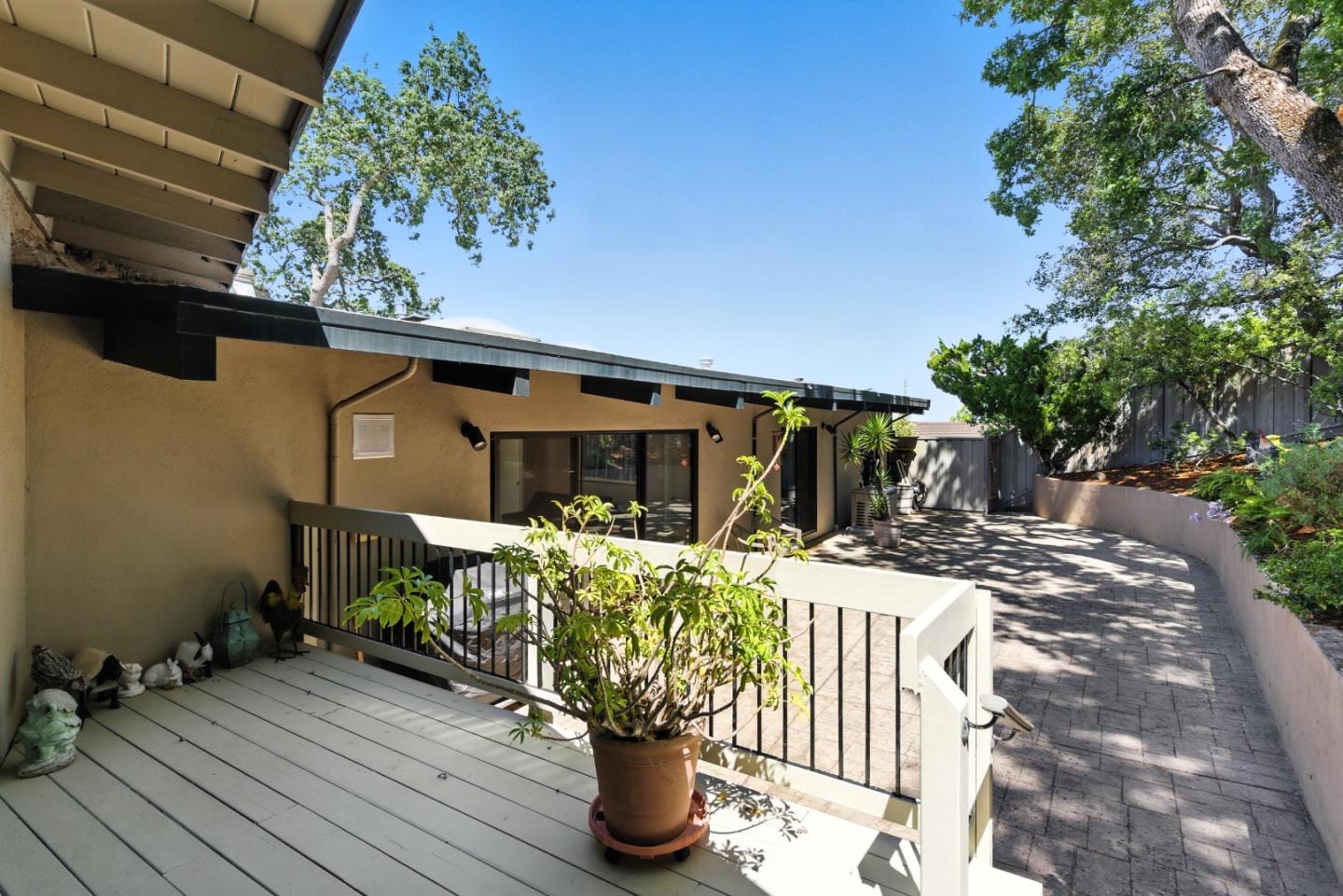 San Carlos, California 94070, United States, 4 Bedrooms Bedrooms, ,4 BathroomsBathrooms,Residential,Active,177573